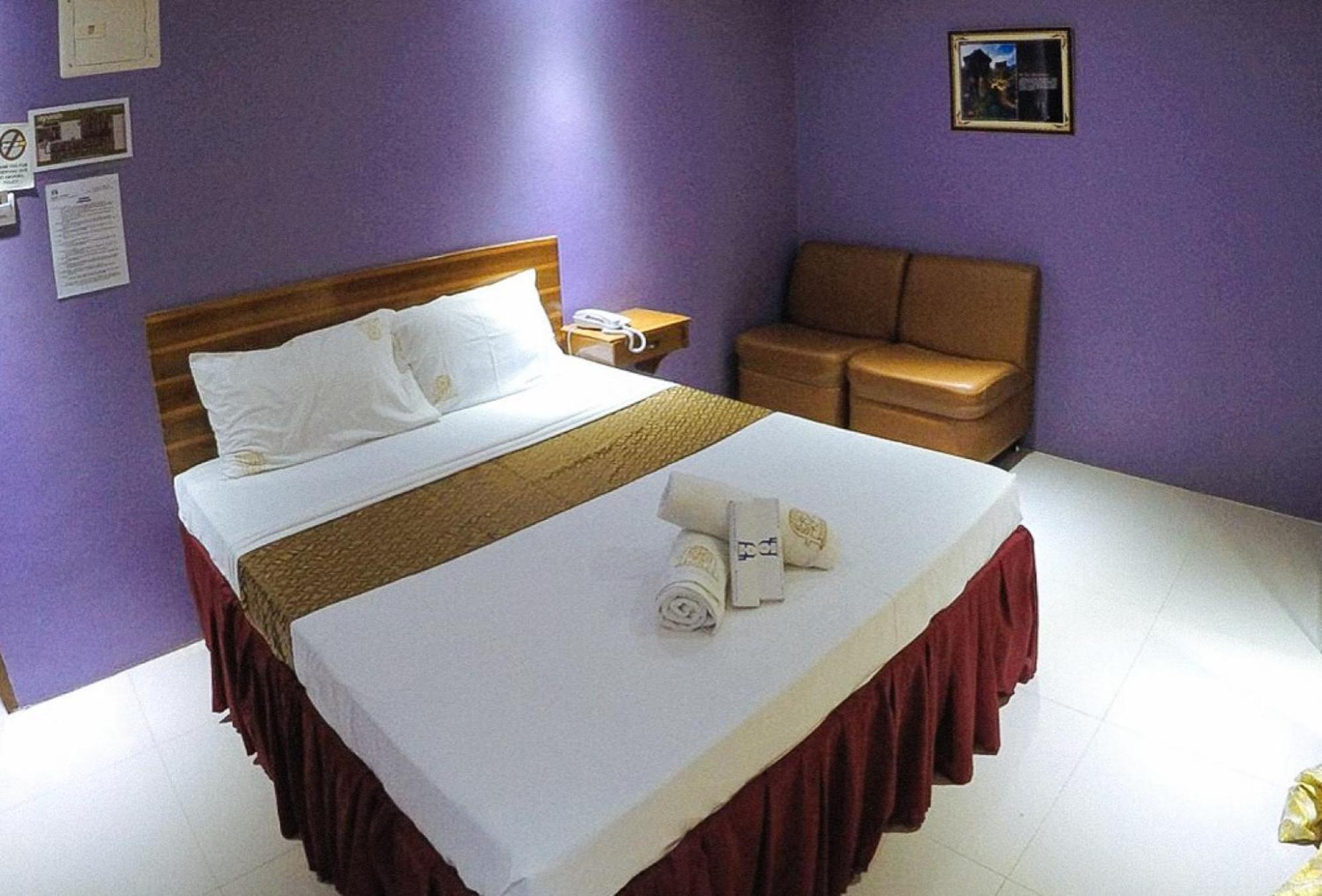 Reddoorz Plus @ Taj Hotel Tuguegarao Exterior foto